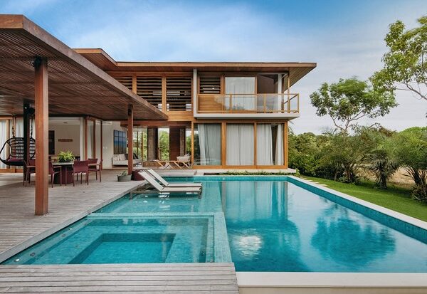 Casa em Pinhais com Piscina